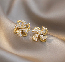 Load image into Gallery viewer, Flower rotate Small cz Rhinestone Stud earrings IDW
