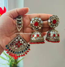 Load image into Gallery viewer, Pearl Mirror Jhumka Set with Maangtikka Set

