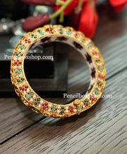 Load image into Gallery viewer, Jadau Kundan Rajasthani Openable Single Bangle
