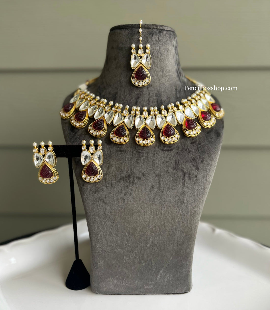 Uncut Kundan Golden Carved Stone Statement Designer Necklace set