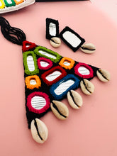 Load image into Gallery viewer, Long Triangle Mirror Handmade Shell Necklace set
