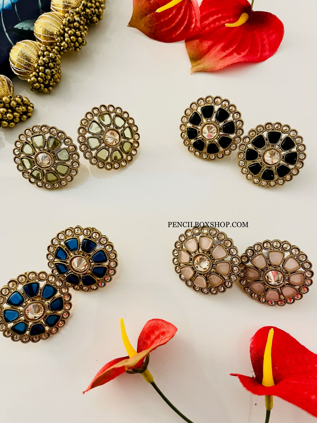 Round Premium Quality Polki Mehndi polish studs