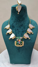 Load image into Gallery viewer, Natural Stone Druzy Handpainted Handmade Necklace set
