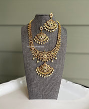 Load image into Gallery viewer, Multicolor Long cz Kemp Stone Necklace set
