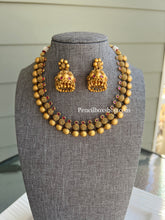 Load image into Gallery viewer, Dainty Simple Ruby Kundan Gold matte Finish Necklace set
