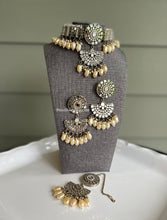Load image into Gallery viewer, Mirror Round Beads Hanging Choker necklace set with maangtikka
