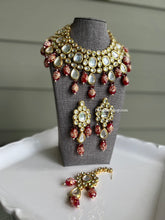 Load image into Gallery viewer, Grand Statement Uncut Premium Quality Heavy Designer Kundan Necklace set with maangtikka
