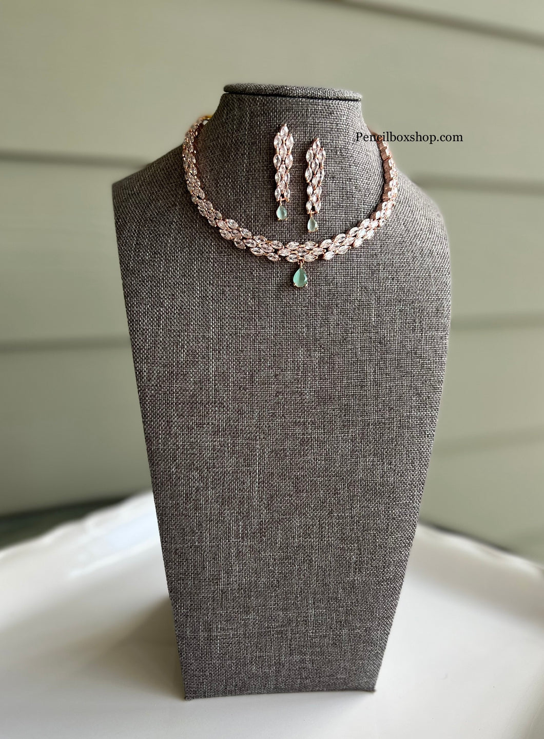 Rose Gold mint Simple Flower Diamond Look Necklace set
