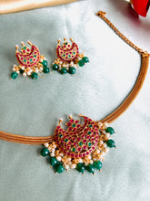 Load image into Gallery viewer, multicolor  Kemp Stone Golden Cz choker necklace set

