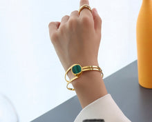 Load image into Gallery viewer, Titanium Steel 18k Gold plated emerald striped women bracelet
