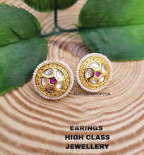 Load image into Gallery viewer, Small Pearl border Daily wear kundan stud Back Meenakari Earrings
