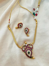 Load image into Gallery viewer, Real Jadau Kundan Kemp Stone Peacock Simple Necklace set
