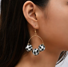 Load image into Gallery viewer, Black White Ball Drop Hanging Earrings IDW

