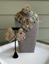 Load image into Gallery viewer, Premium Quality Statement Designer Polki Kundan Inaaya Necklace set with Maangtikka
