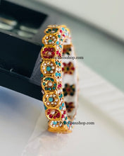 Load image into Gallery viewer, Jadau Kundan Rajasthani Openable Single Bangle
