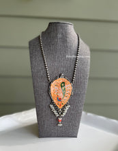 Load image into Gallery viewer, German silver Long Orange handpainted Pearl necklace
