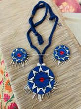 Load image into Gallery viewer, Handmade Handpainted Statement Blue Red White half Cut necklace set
