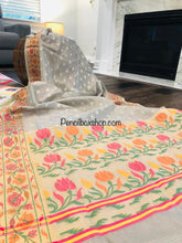 Load image into Gallery viewer, Chanderi Zari border Golden pink orange Green Saree

