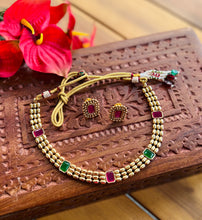 Load image into Gallery viewer, Glass Stone Golden Simple Dainty Necklace set
