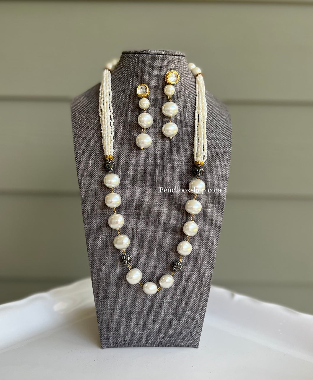 White Pearl kundan Premium Quality Black stone long mala necklace set
