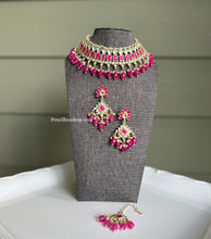 Load image into Gallery viewer, Hot Pink Kundan Tassel Hanging Necklace set with maangtikka
