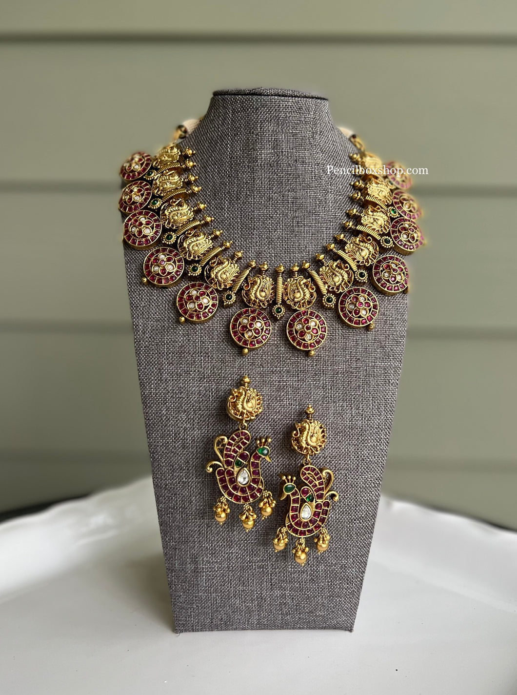 Exclusive Peacock Real Kemp stone Multicolor Necklace Set