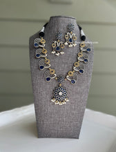 Load image into Gallery viewer, German Silver Peacock Flower Dual Tone Necklace set
