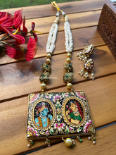 Load image into Gallery viewer, Radha Krishna handpainted Tanjore Beads Kundan Necklace set
