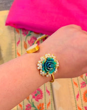 Load image into Gallery viewer, Contemporary Openable Shaded  Rose Flower Brass Cuff Bracelet
