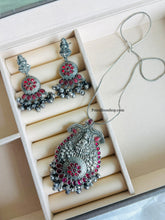 Load image into Gallery viewer, German silver Lakshmi ji Pendant Chain Necklace set
