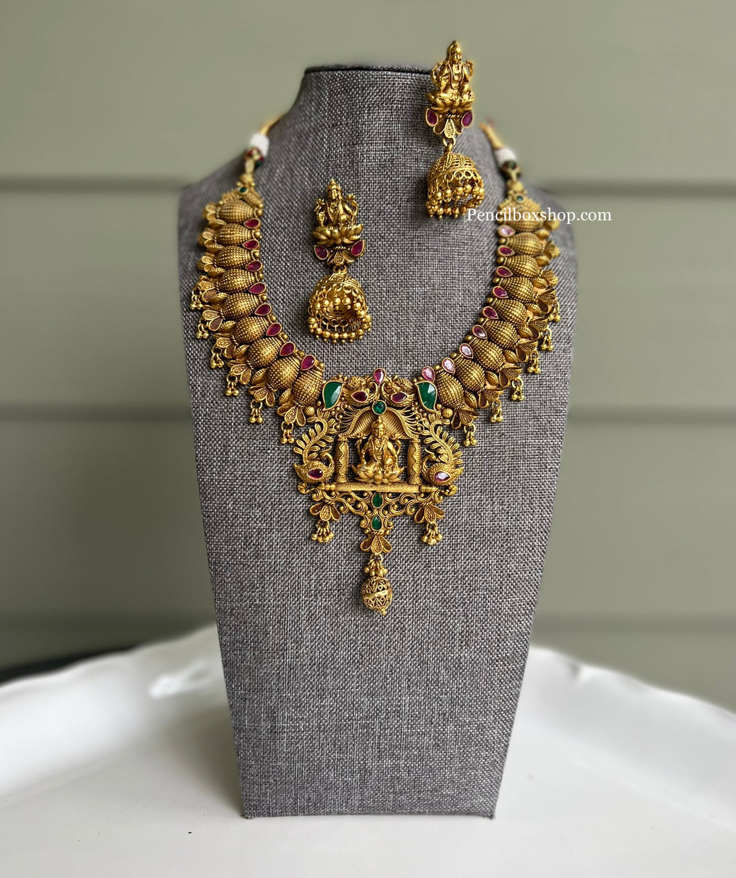 Lakshmi ji Temple Multicolor kemp Stone Grand Premium Quality Necklace set with jhumkas
