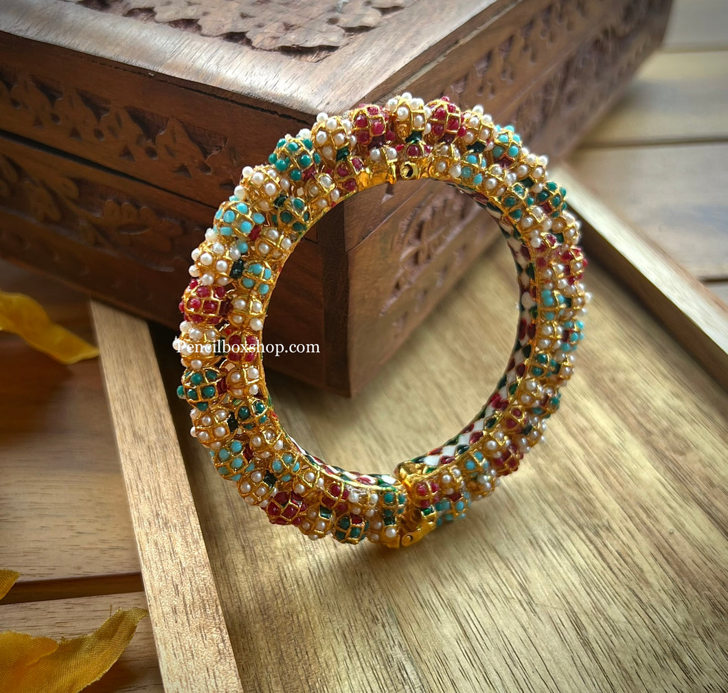 Round Multicolor Jadau Kundan Rajasthani Openable Single Bangle