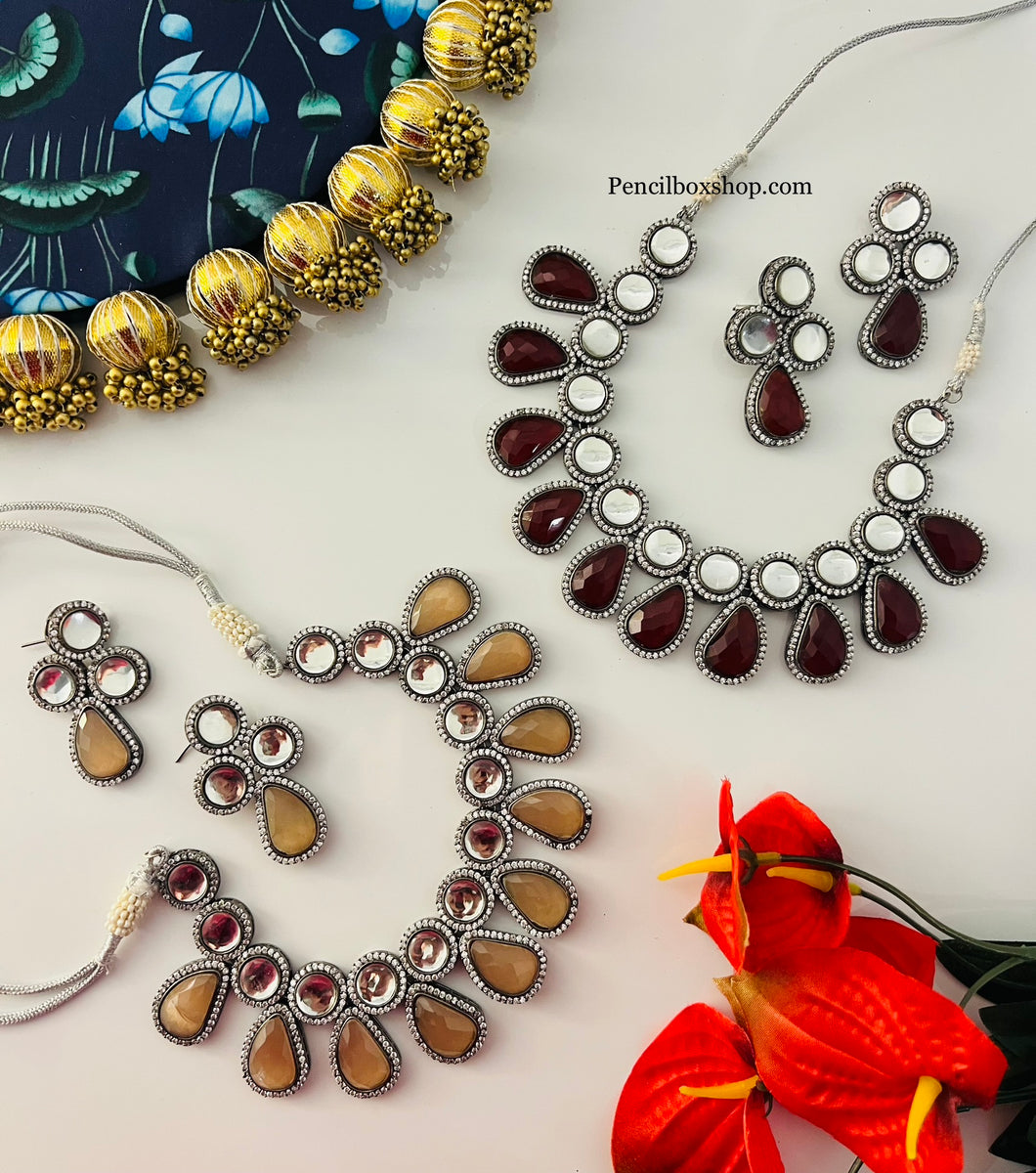 Uncut kundan Leaf Design glass stone  necklace set
