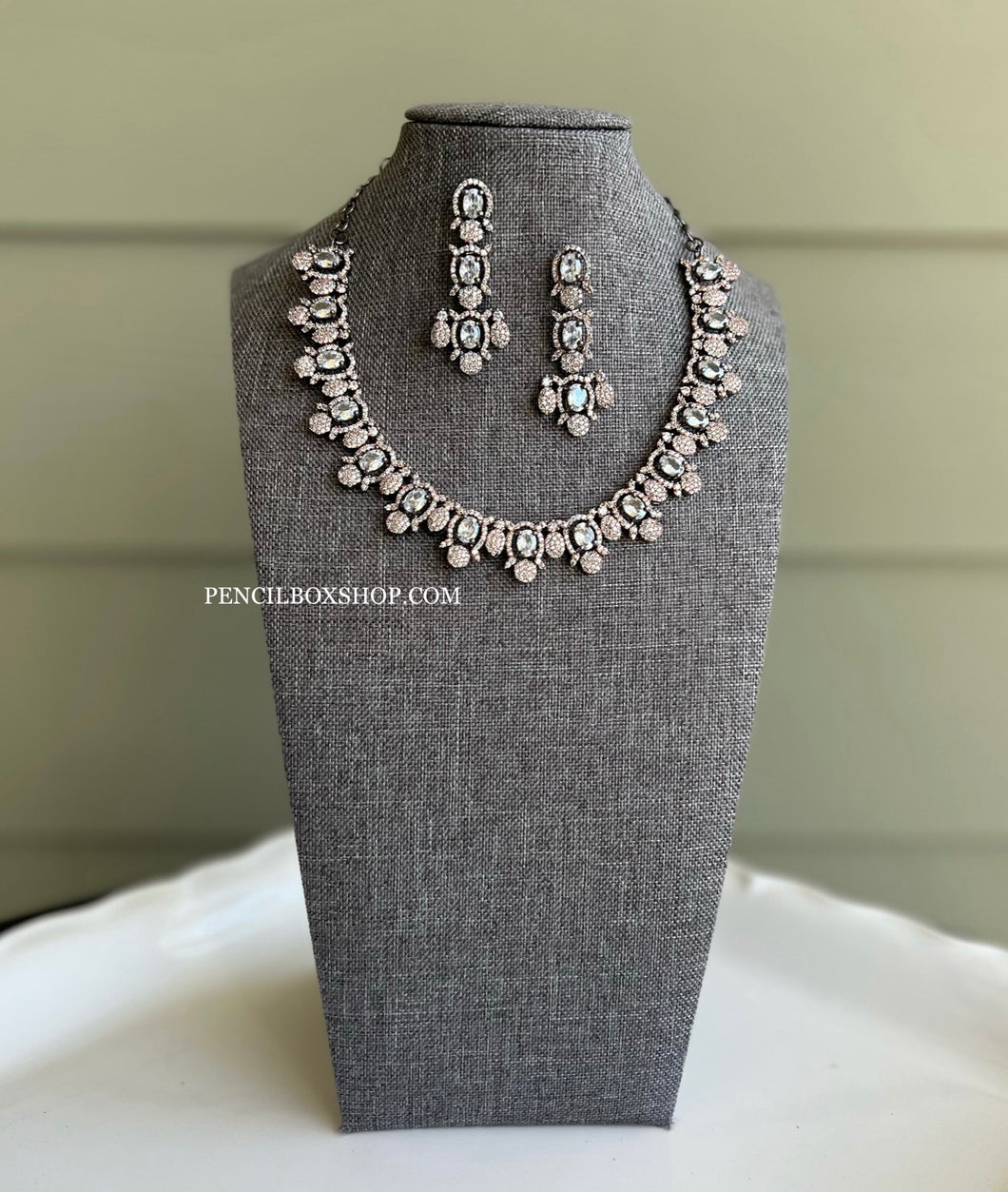 Dainty Victorian Finish Dual tone American Diamond White Necklace set