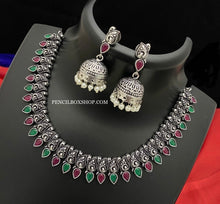Load image into Gallery viewer, German silver simple sleek stone necklace set
