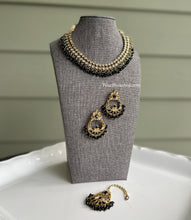 Load image into Gallery viewer, Polki Stone Hydro beads Amira Necklace set with Maangtikka
