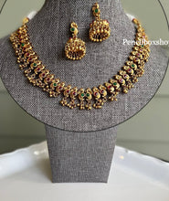 Load image into Gallery viewer, Peacock Multicolor Kemp Stone simple necklace set
