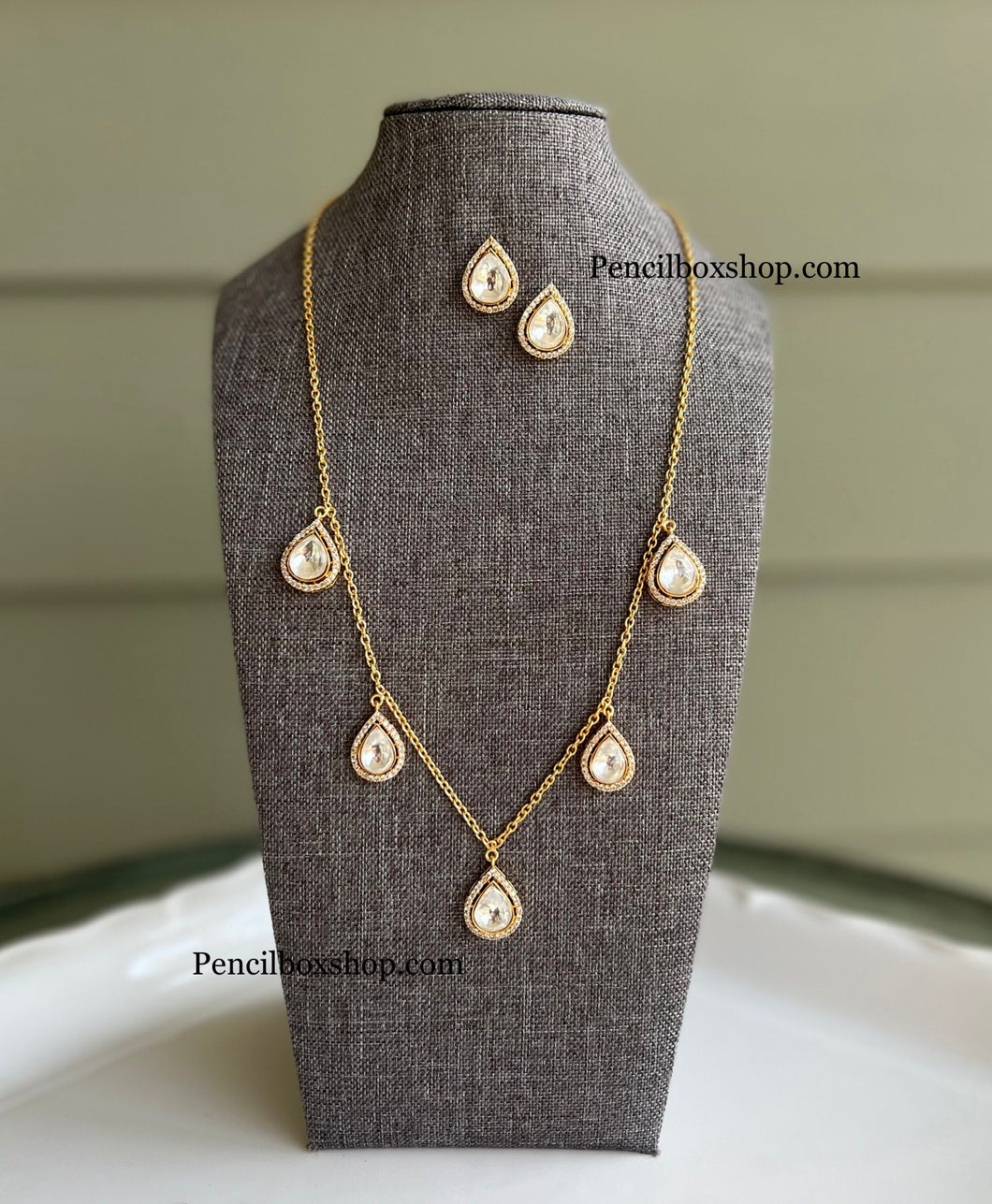 Silver Foiled Polki kundan Designer Simple Necklace set