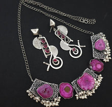 Load image into Gallery viewer, German silver Natural stone brass Silver Pink Stone necklace set
