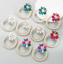 Load image into Gallery viewer, Crystal Pearl Round Rhinestone Earrings IDW
