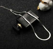 Load image into Gallery viewer, Flat snake Bone chain women necklace
