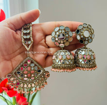 Load image into Gallery viewer, Pearl Mirror Jhumka Set with Maangtikka Set
