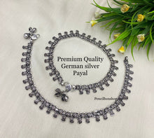 Load image into Gallery viewer, German silver Pair of simple Daily wear Anklet set
