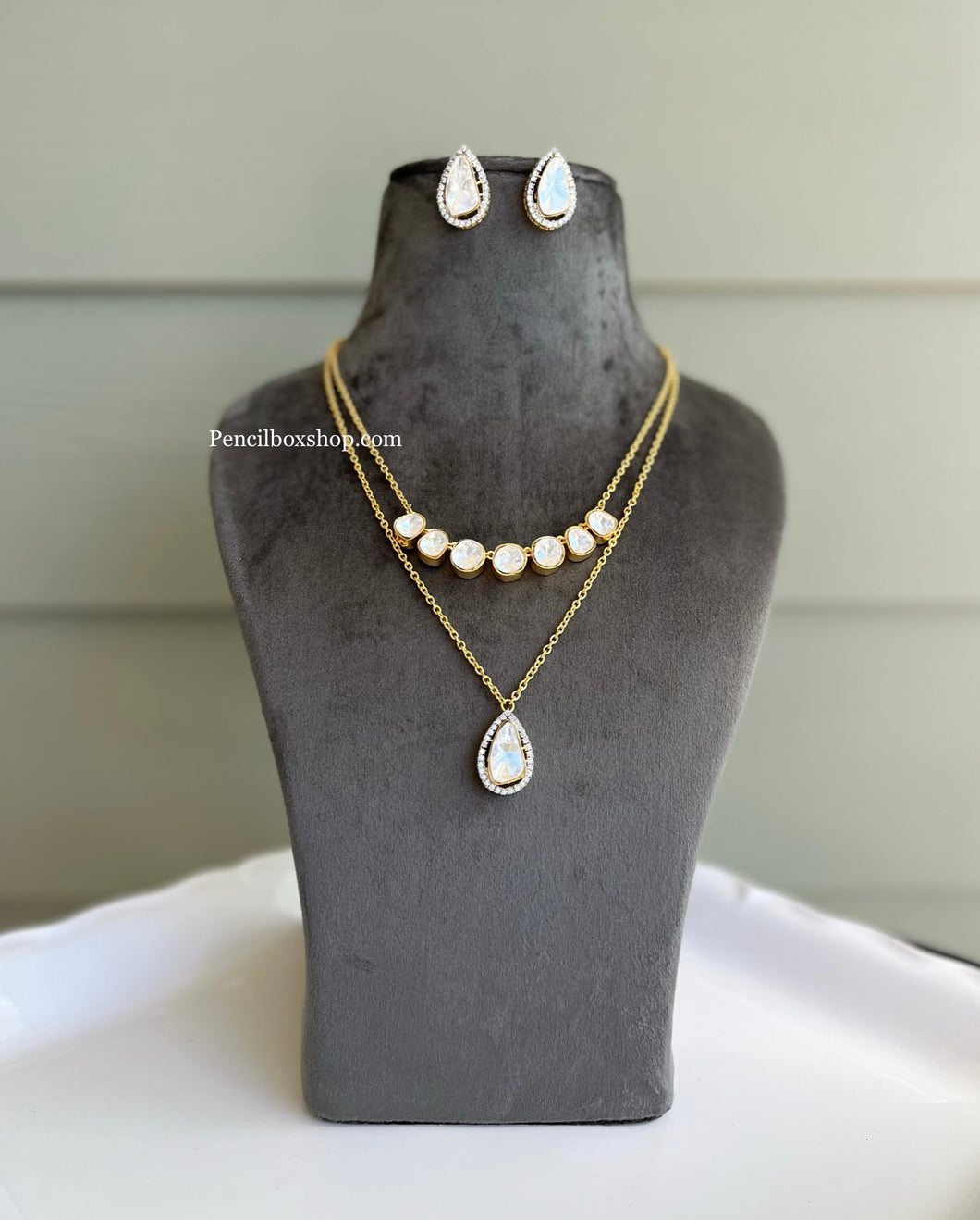 22 carat Gold plated moissanite Stone Layered Stone Necklace set