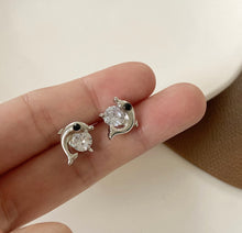 Load image into Gallery viewer, [REDUCED]Dolphin Small Stone Stud Earrings Black eye earrings IDW,women Stud earrings

