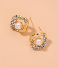 Load image into Gallery viewer, Rhinestone Studded Pearl square Stud Earrings IDW women jewelry
