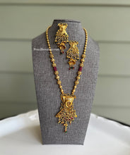 Load image into Gallery viewer, Statement Real kemp Stone Brass made Peacock Multicolor Necklace set
