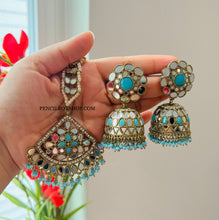 Load image into Gallery viewer, Pearl Mirror Jhumka Set with Maangtikka Set
